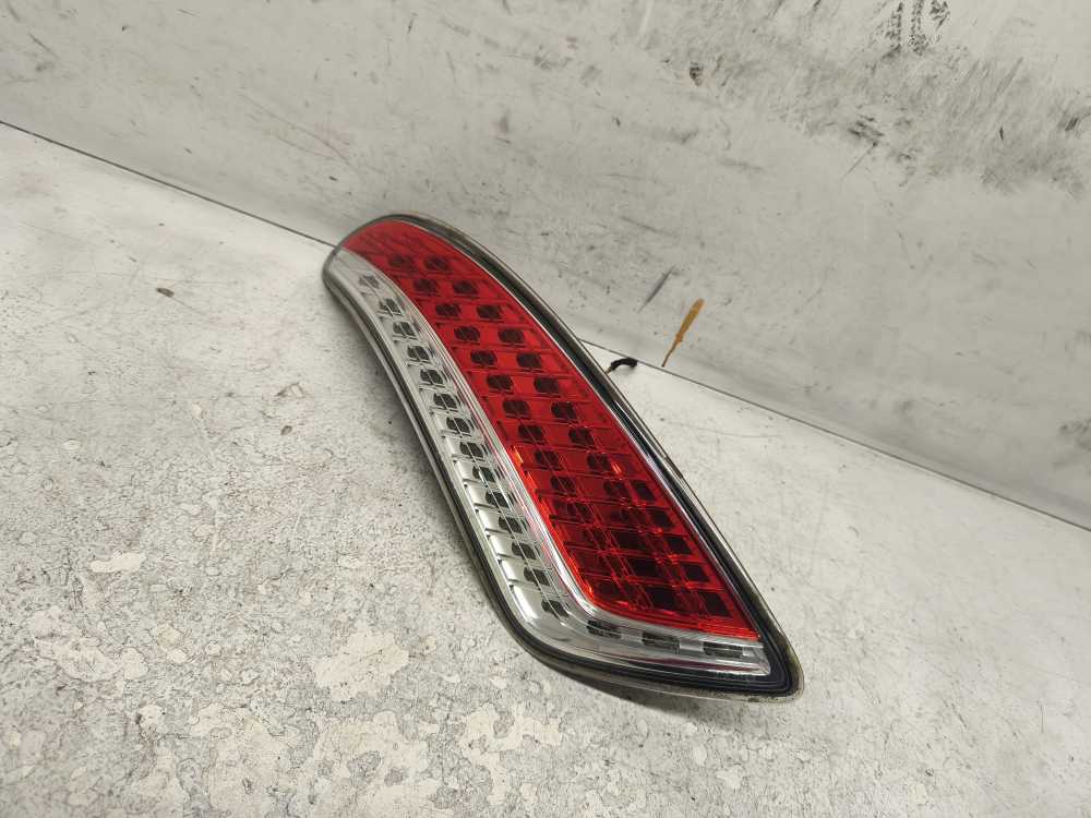 FEU ARRIERE GAUCHE LANCIA - Vue 1